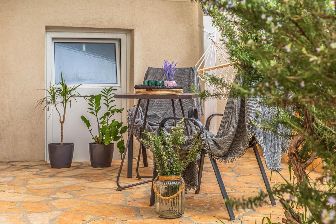 Beachfront Apartment Йесенице Екстериор снимка