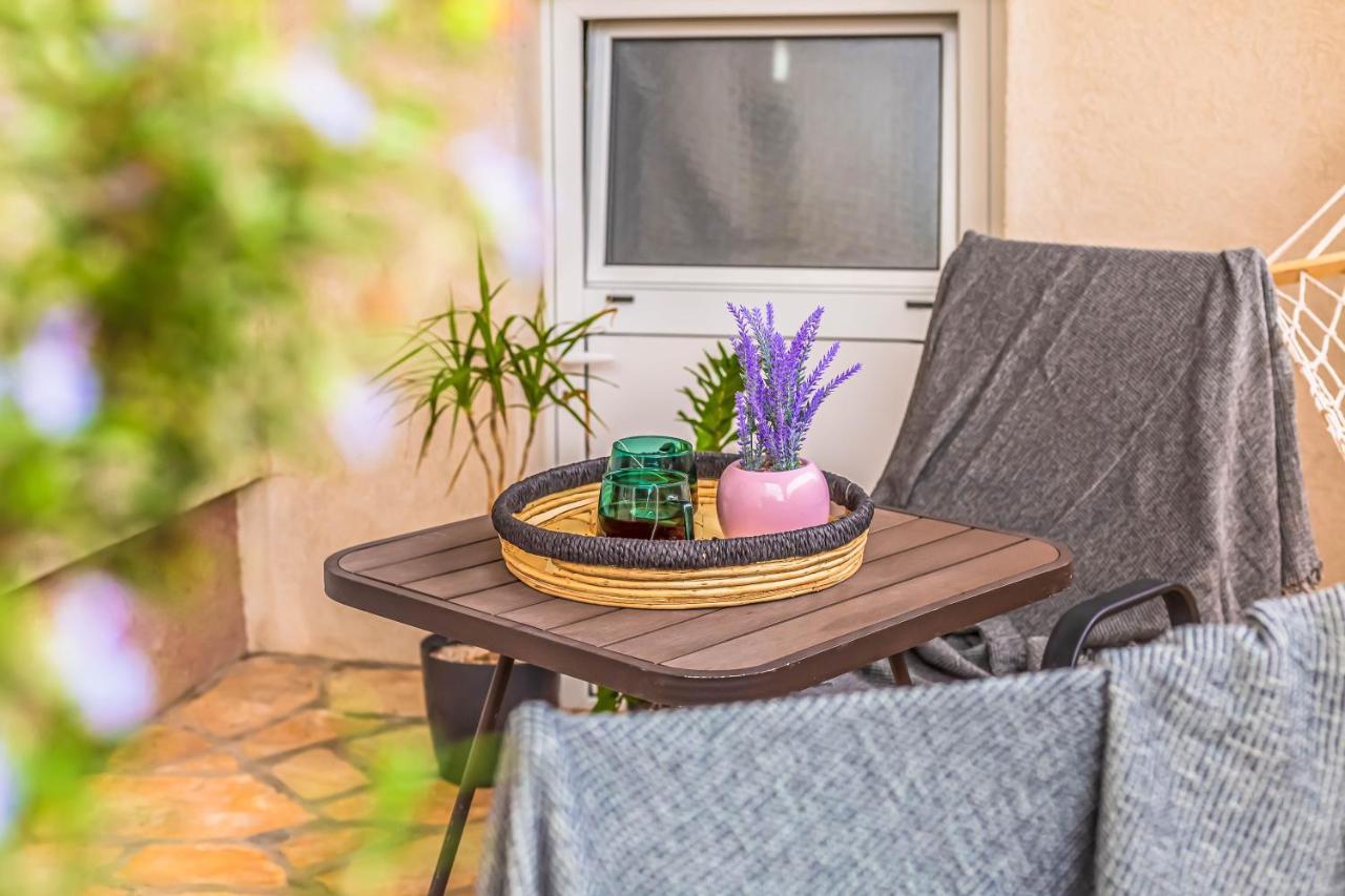 Beachfront Apartment Йесенице Екстериор снимка